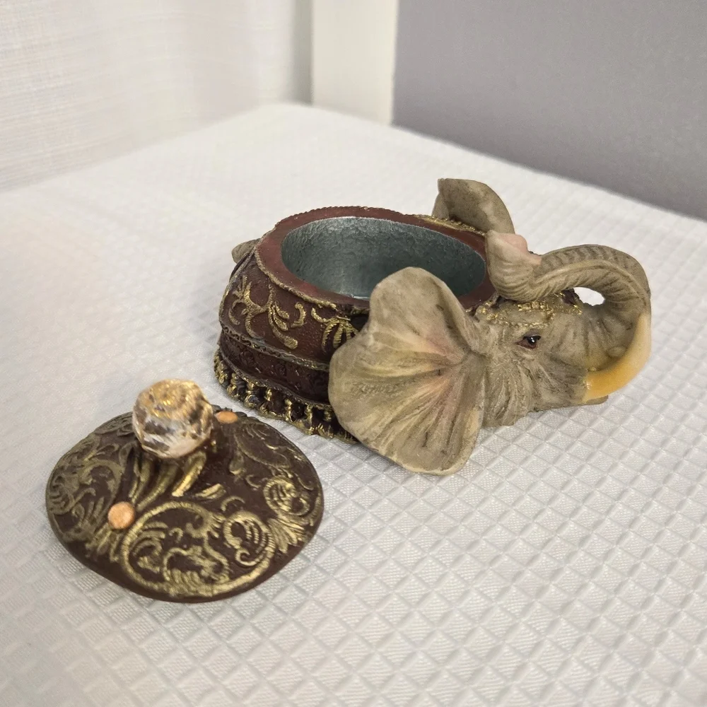 Vtg Dimontti Elephant Trinket Box Resin Composite Embellished Vanity Decor Italy
